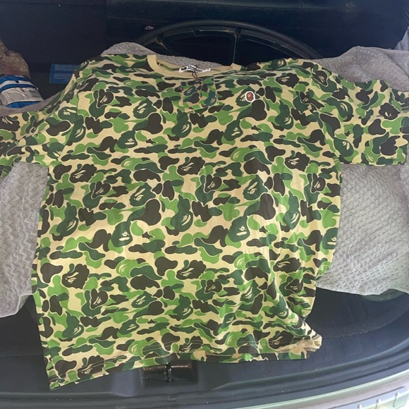 Bape Camo Tshirt - Picture 1 of 3